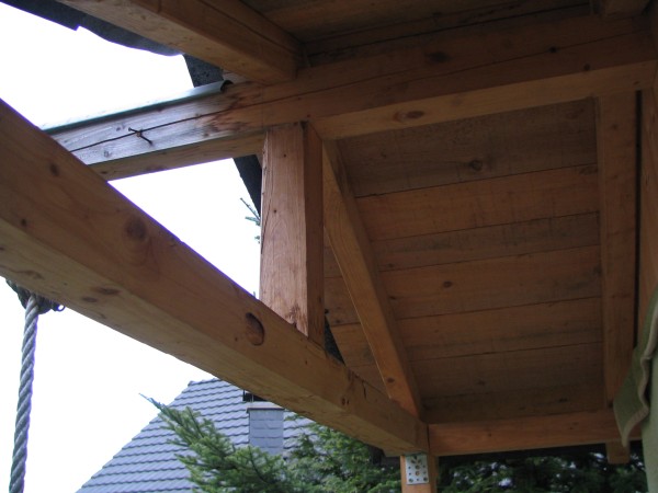 Verstrebung der Dachkonstruktion 01