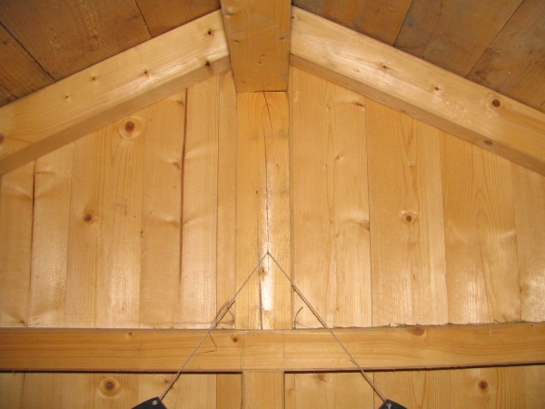 Verstrebung der Dachkonstruktion 02